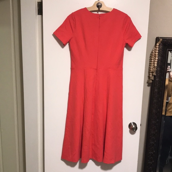 NEW Ann Taylor Short Sleeve Dress. SZ 6 - Picture 6 of 8